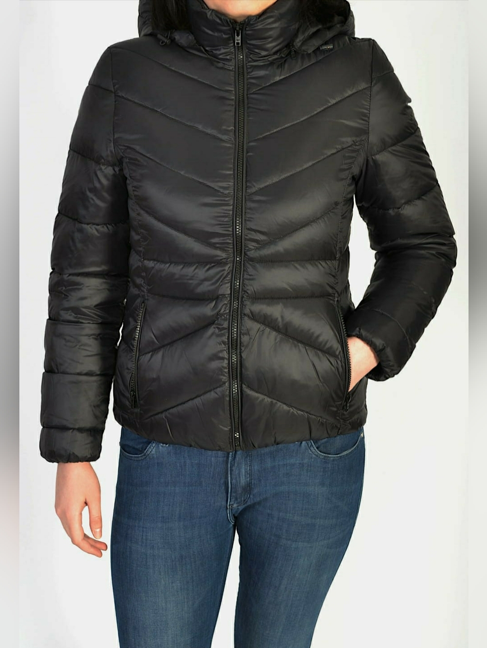 Wrangler black Quilted Hooded Puffer Jacket, size S